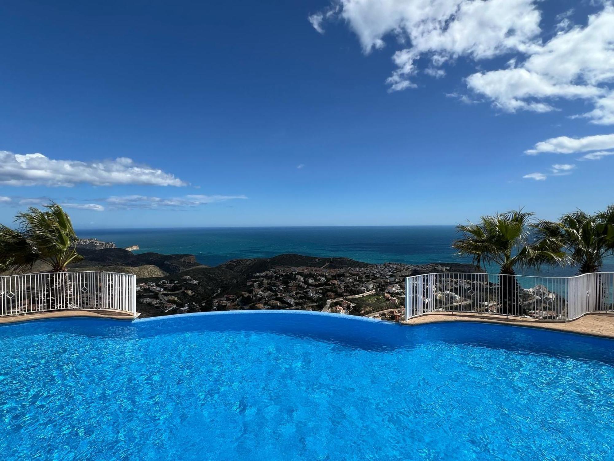 Apartamento Con Vistas Al Mar Cumbre Del Sol By Alterhome Ngoại thất bức ảnh